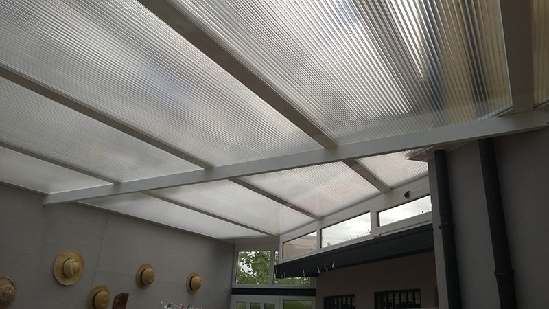 Carpintería de Aluminio Jopem techo en aluminio